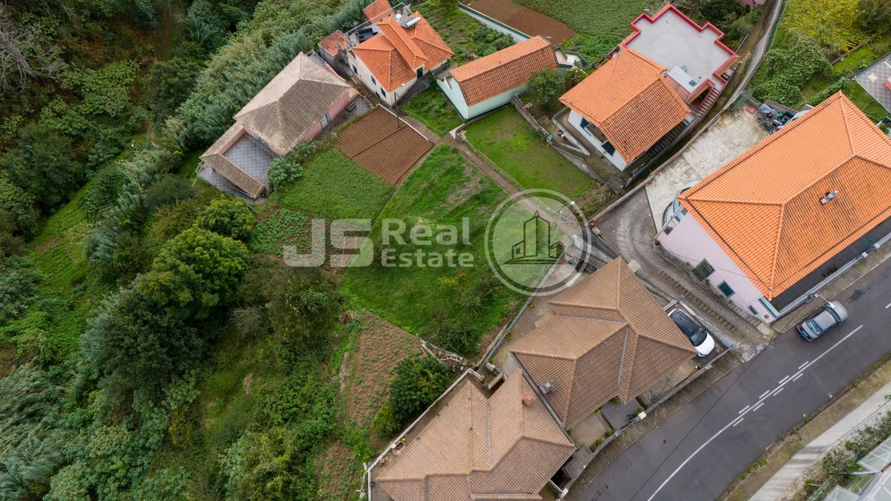 Terreno para Venda em Estreito de Camara de Lobos Foto 6