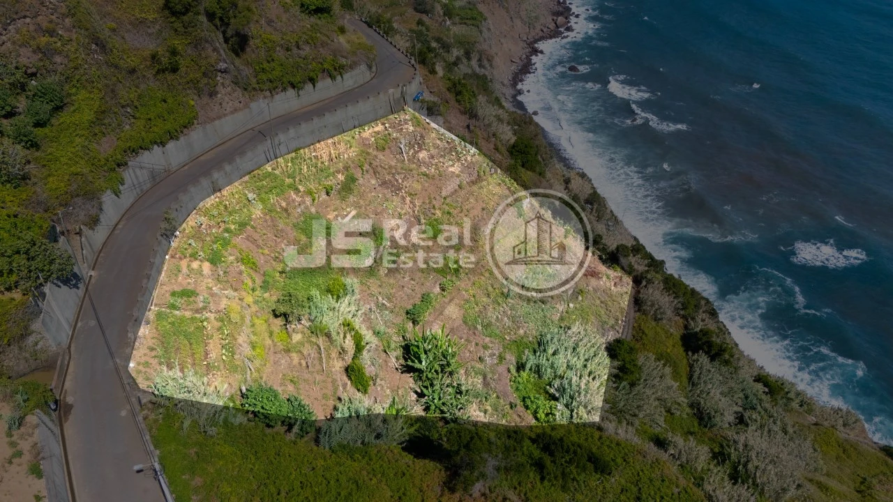 Terreno para Venda em Faial Foto 1