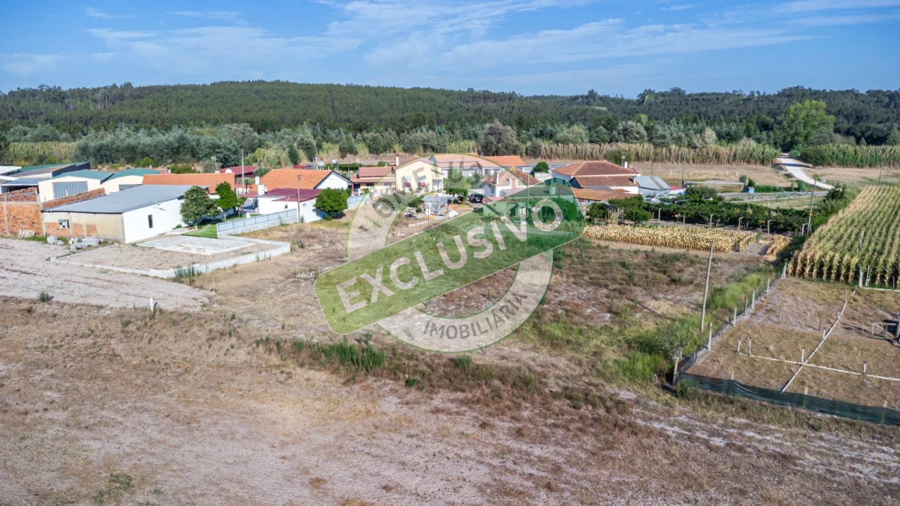 Terreno para Venda em Ferreira-A-Nova Foto 10