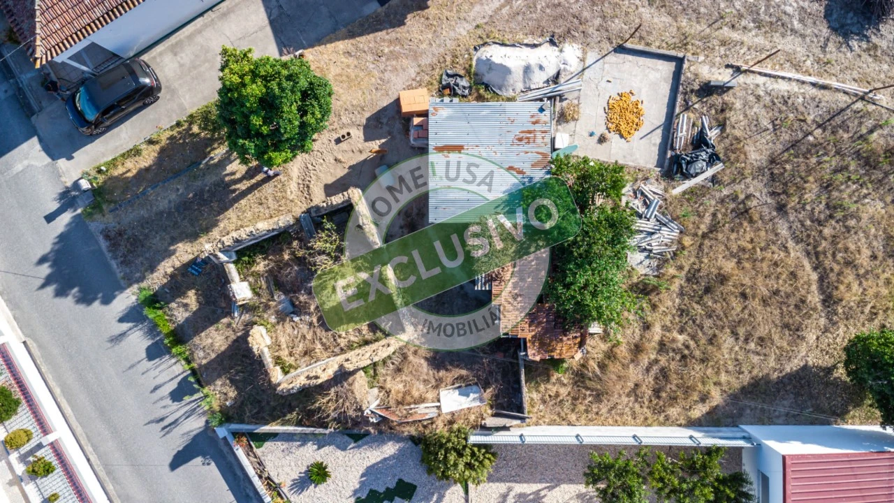 Terreno para Venda em Ferreira-A-Nova Foto 3