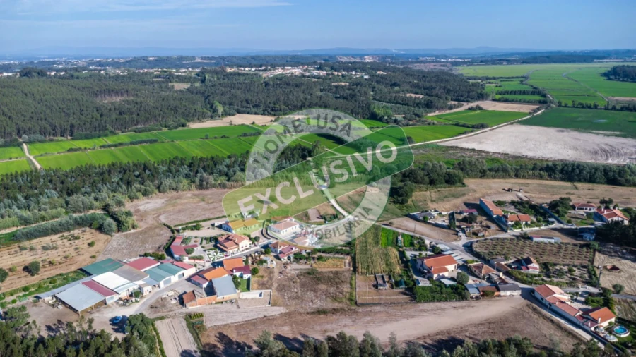 Terreno para Venda em Ferreira-A-Nova Foto 9
