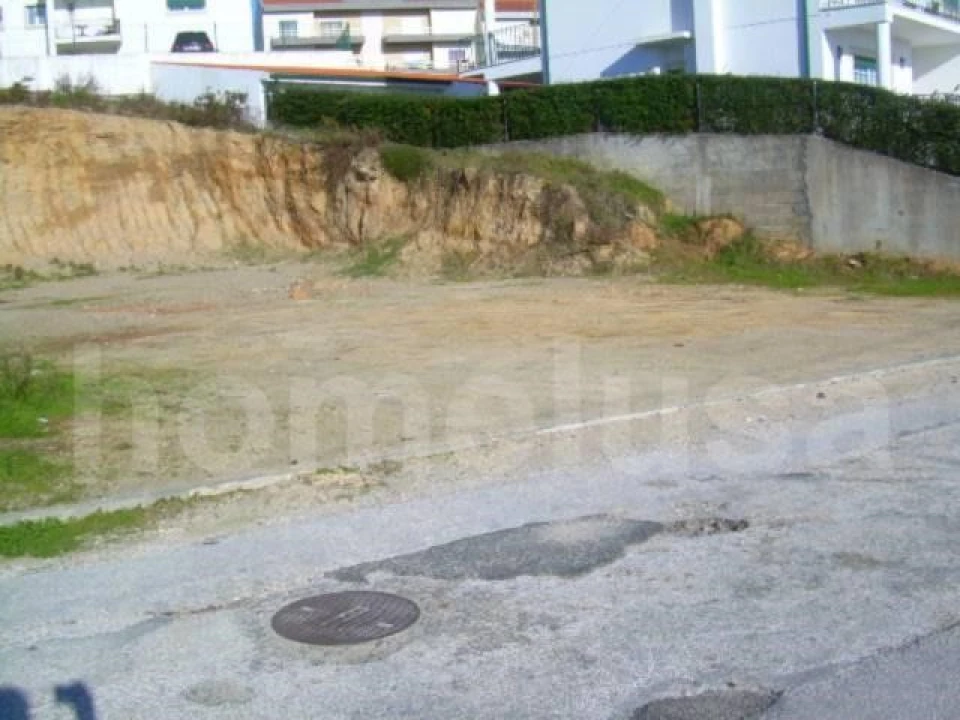 Terreno para Venda em Tavarede Foto 1