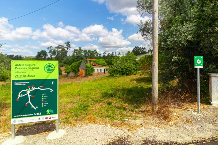 Terreno para Venda em Portunhos e Outil Foto 6