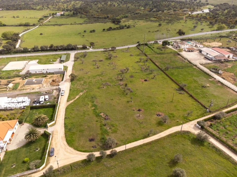 Terreno para Venda em Bacelo e Senhora da Saúde Foto 12