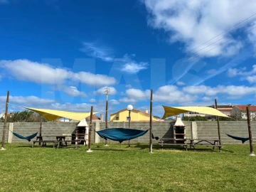 Moradia T11 para Venda em Atouguia da Baleia