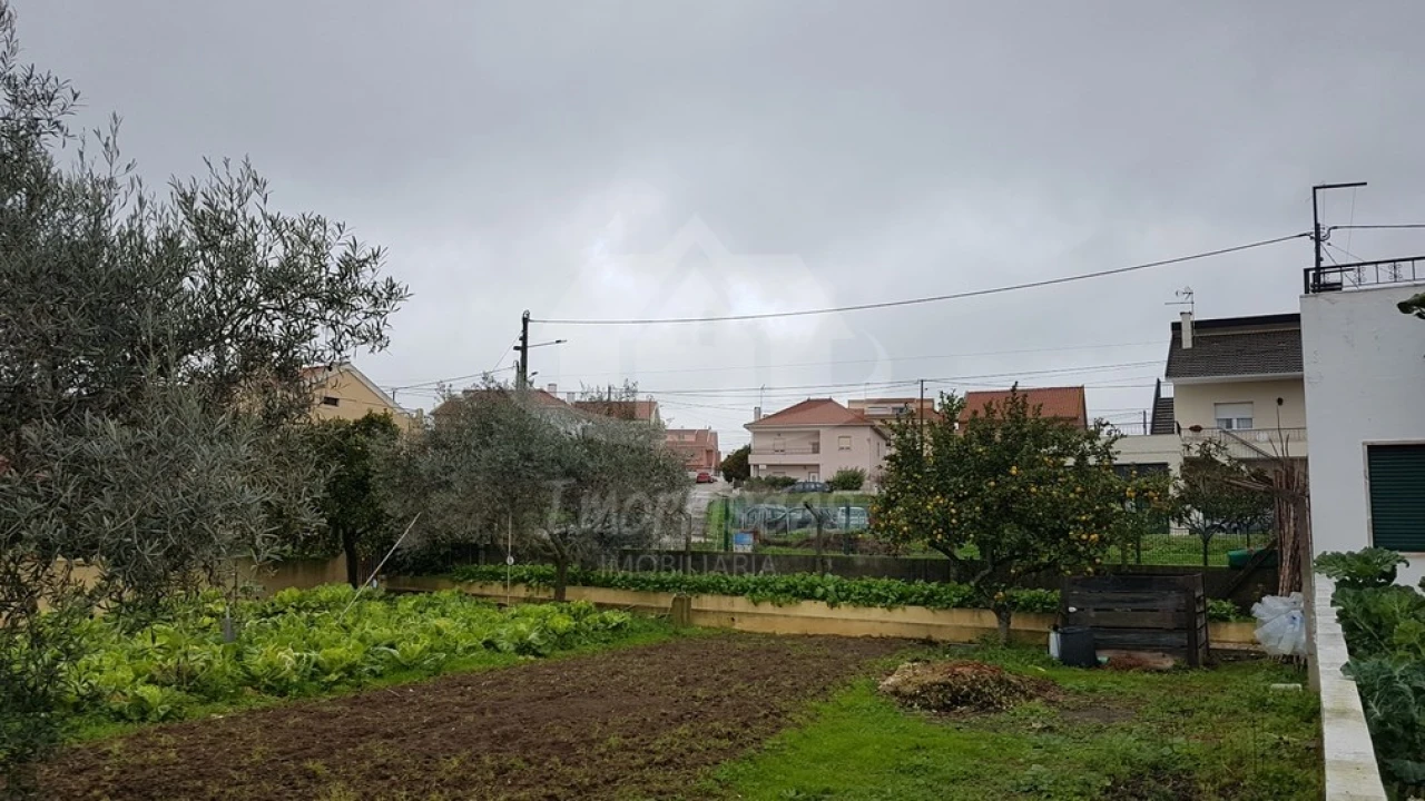 Terreno para Venda em Santa Iria de Azoia, São João da Talha e Bobadela Foto 5