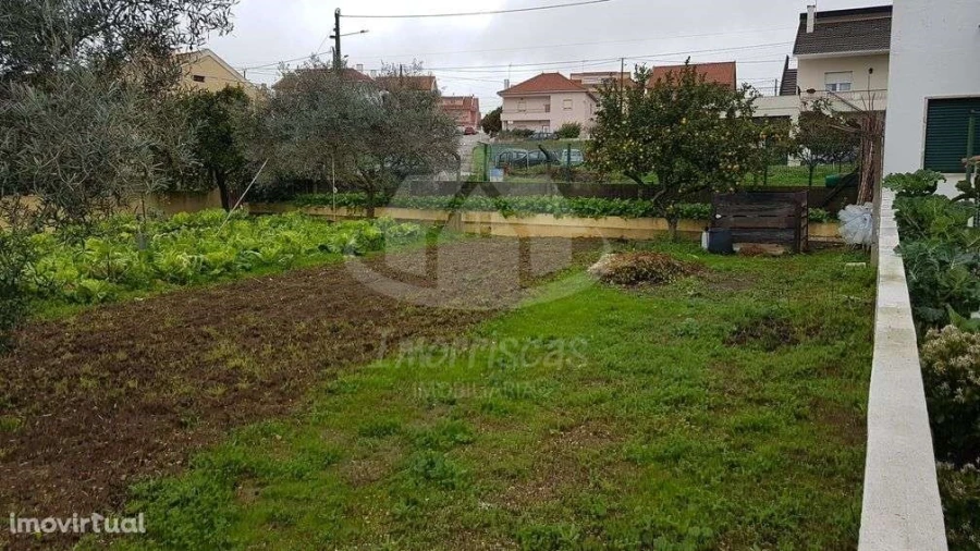 Terreno para Venda em Santa Iria de Azoia, São João da Talha e Bobadela Foto 3