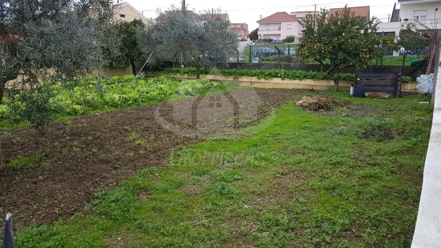 Terreno para Venda em Santa Iria de Azoia, São João da Talha e Bobadela Foto 4