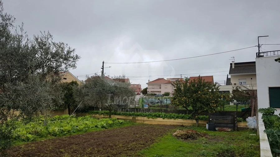 Terreno para Venda em Santa Iria de Azoia, São João da Talha e Bobadela Foto 5