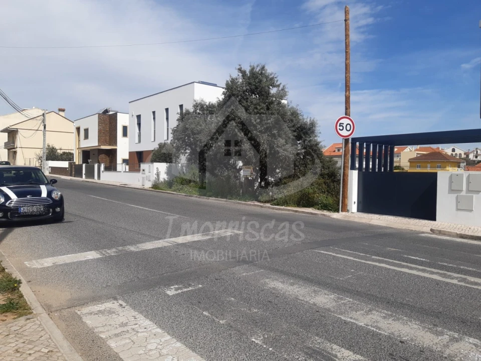 Terreno para Venda em Santa Iria de Azoia, São João da Talha e Bobadela Foto 3