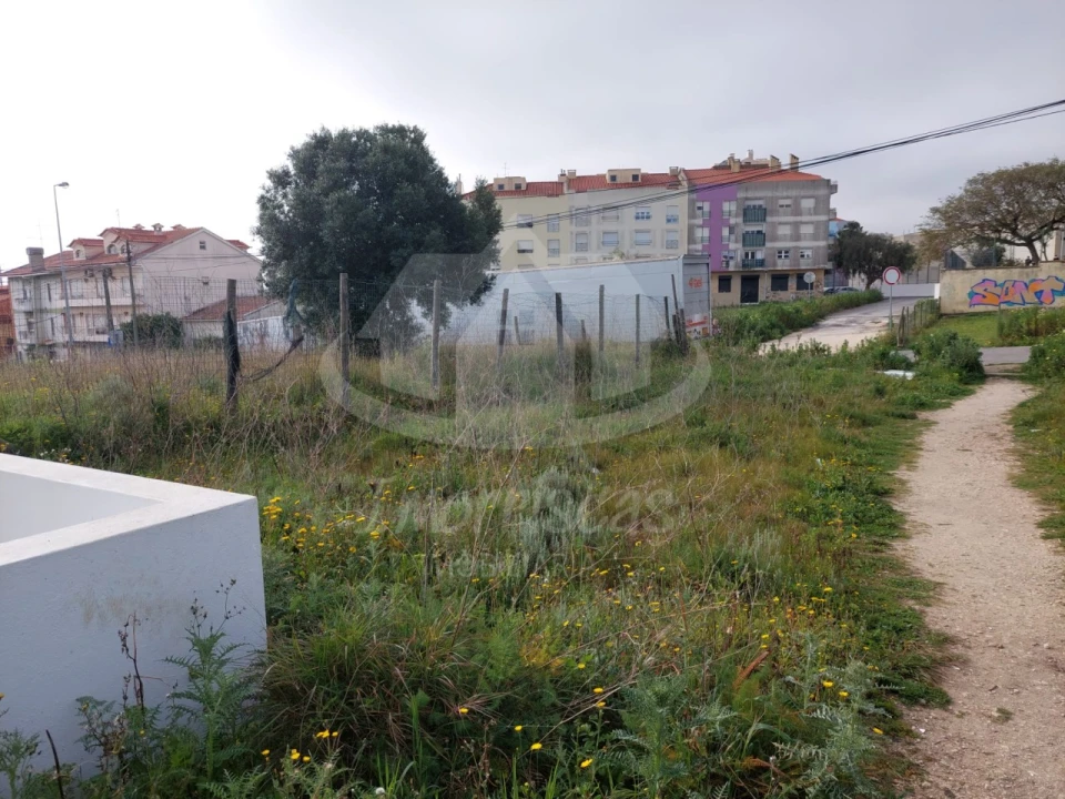 Terreno para Venda em Santa Iria de Azoia, São João da Talha e Bobadela Foto 11