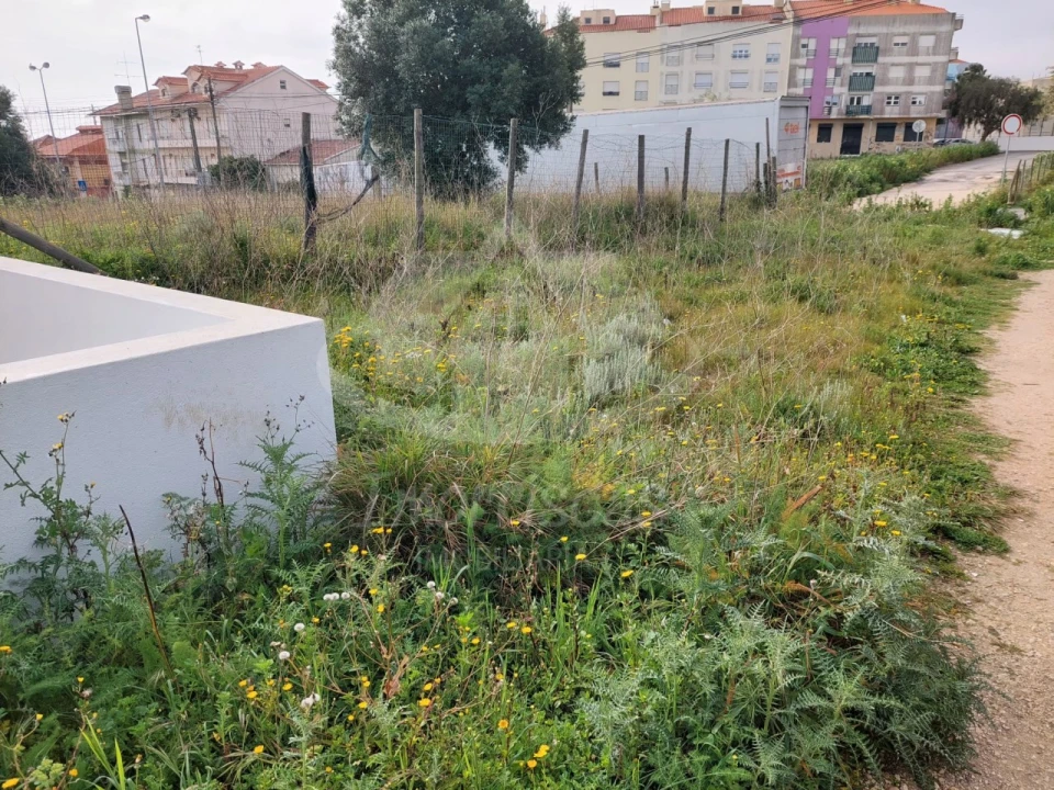 Terreno para Venda em Santa Iria de Azoia, São João da Talha e Bobadela Foto 6
