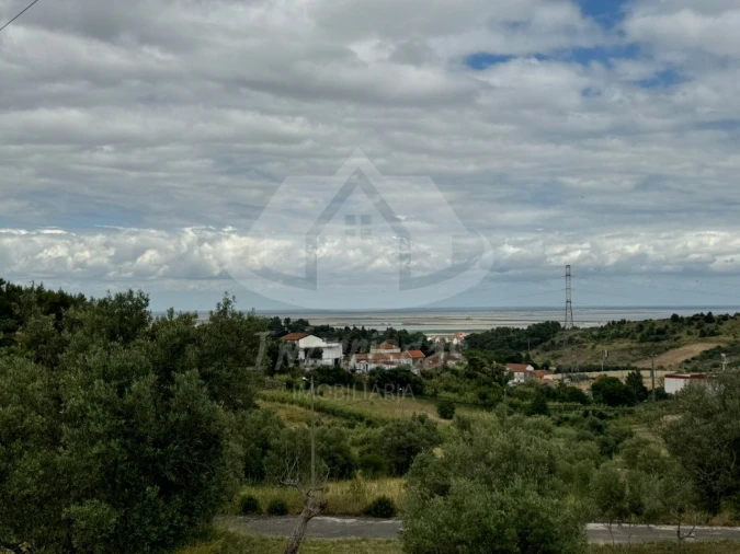 Terreno para Venda em Vialonga Foto 1