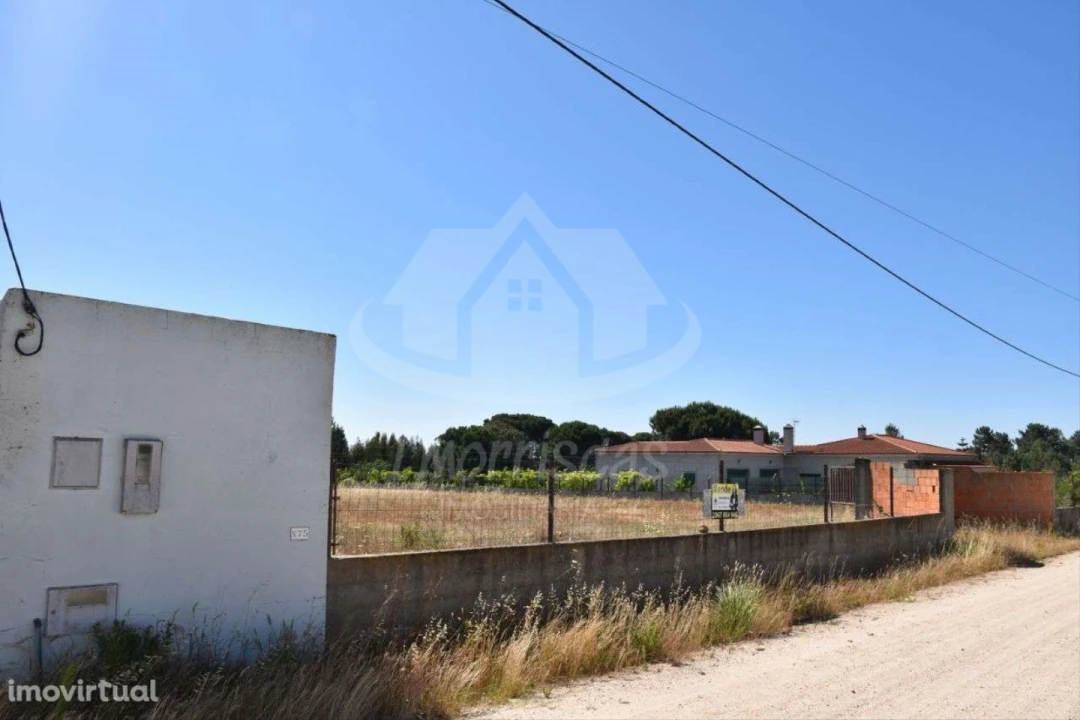 Terreno para Venda em Salvaterra de Magos e Foros de Salvaterra Foto 1