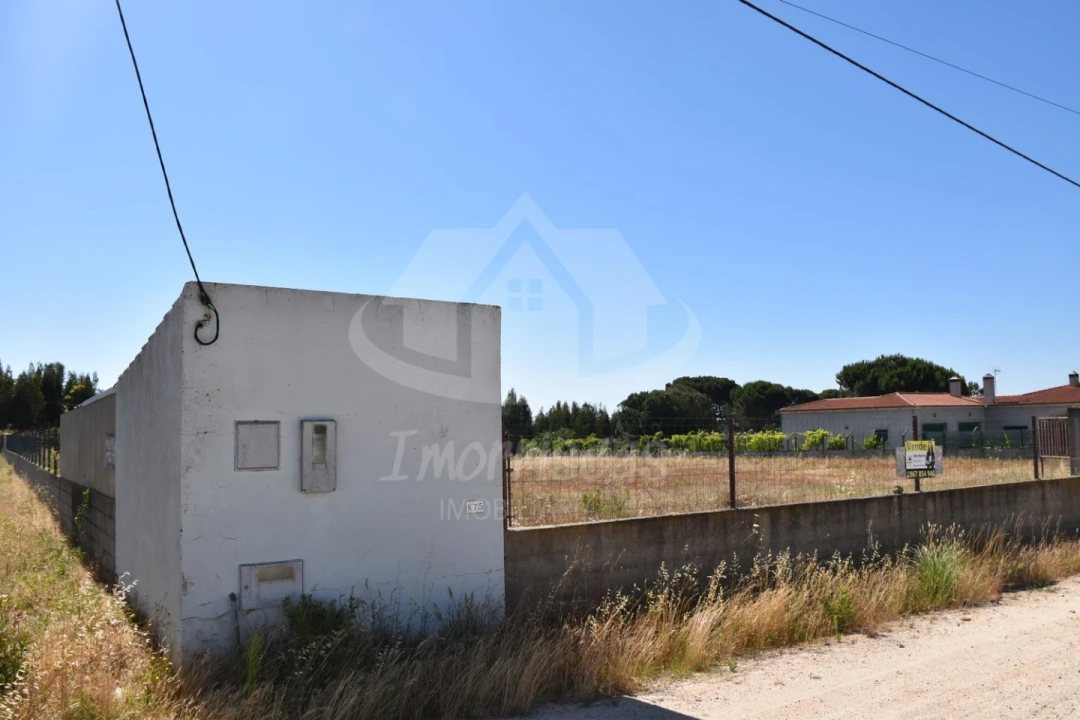 Terreno para Venda em Salvaterra de Magos e Foros de Salvaterra Foto 1