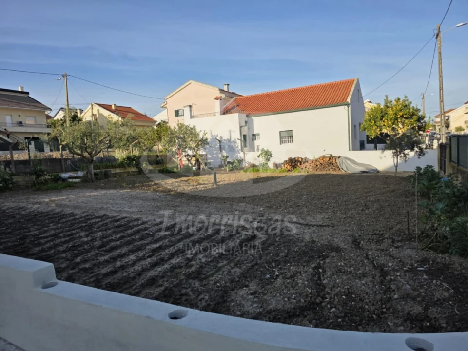 Terreno para Venda em Santa Iria de Azoia, São João da Talha e Bobadela Foto 3