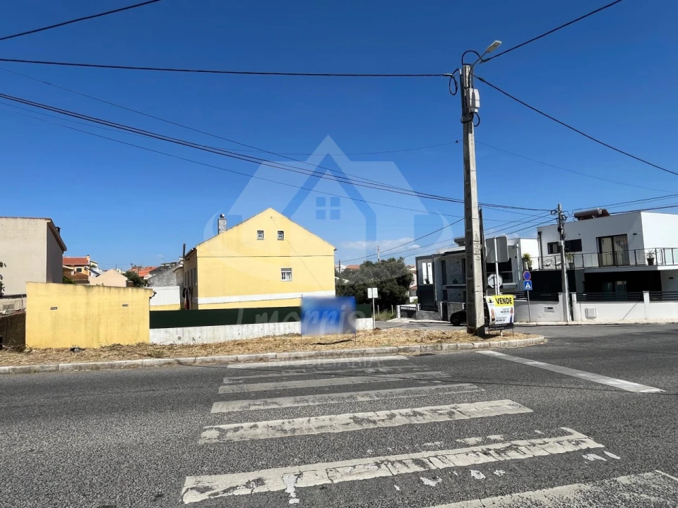 Terreno para Venda em Santa Iria de Azoia, São João da Talha e Bobadela Foto 3