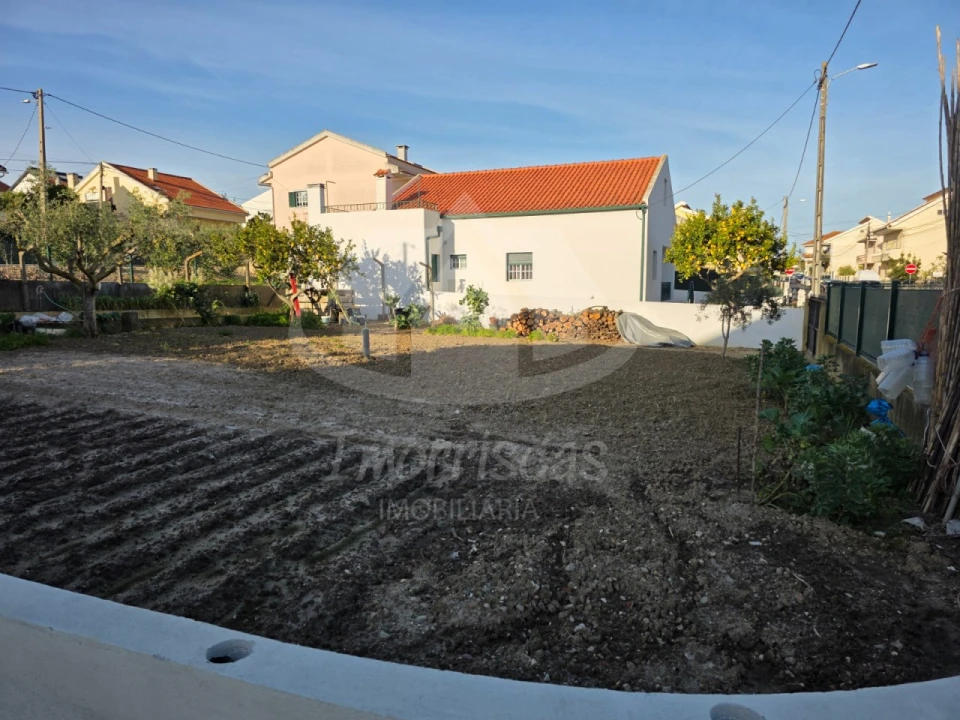 Terreno para Venda em Santa Iria de Azoia, São João da Talha e Bobadela Foto 2