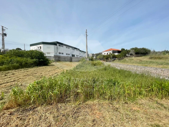 Terreno para Venda em Vialonga Foto 1