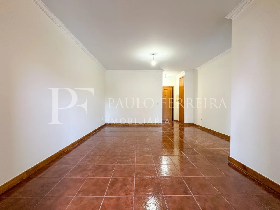 Apartamento T2 para Arrendamento em Vila Nova de Famalicão e Calendário Foto 3
