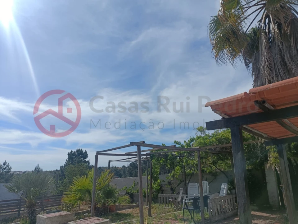 Terreno para Venda em Azeitão (São Lourenço e São Simão) Foto 1