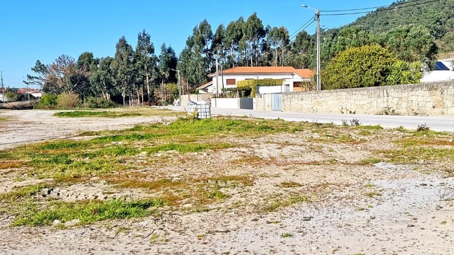 Terreno para Venda em Carreço