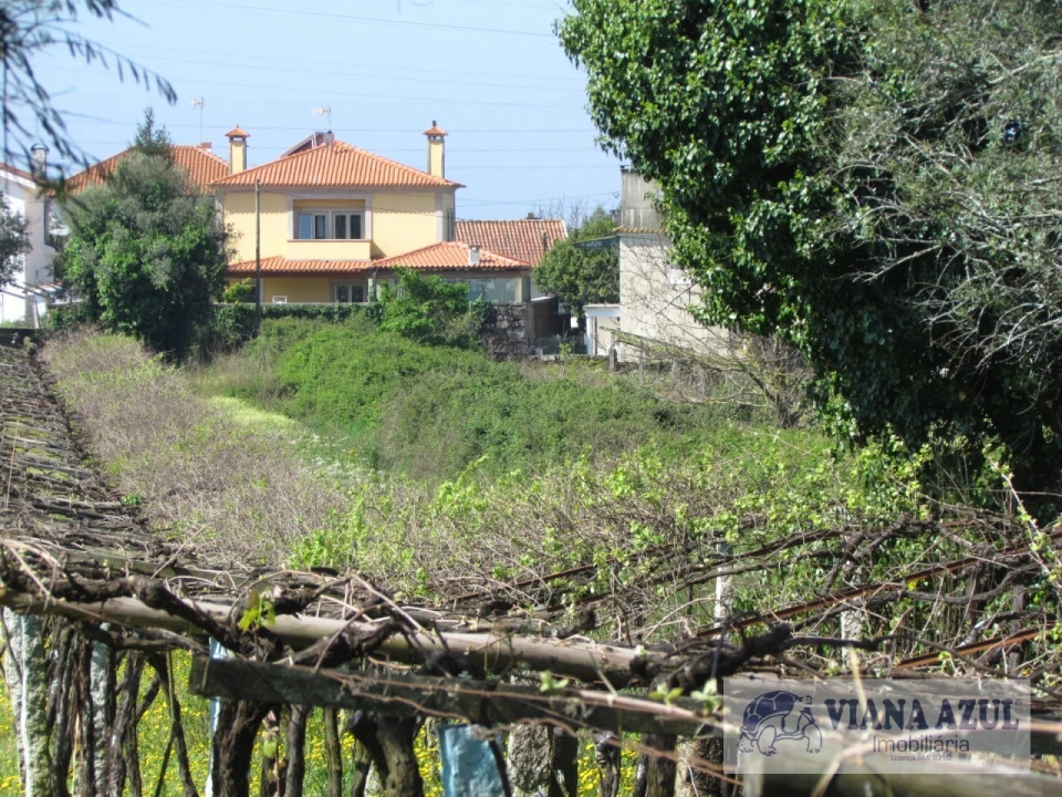 Terreno para Venda em Santa Marta de Portuzelo Foto 4