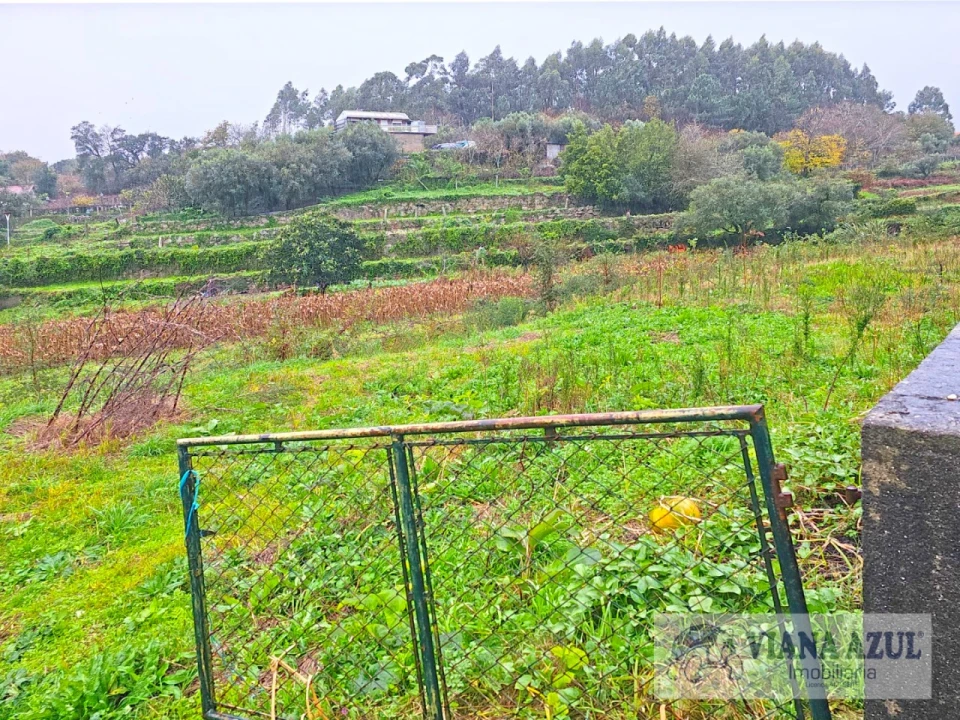Terreno para Venda em Freixieiro de Soutelo Foto 2