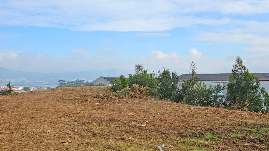 Terreno para Venda em Vila Nova de Anha
