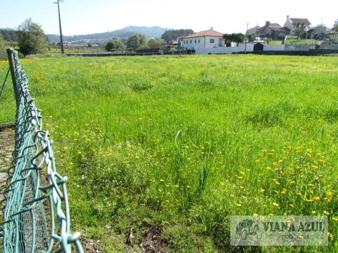 Terreno para Venda em Santa Marta de Portuzelo Foto 3