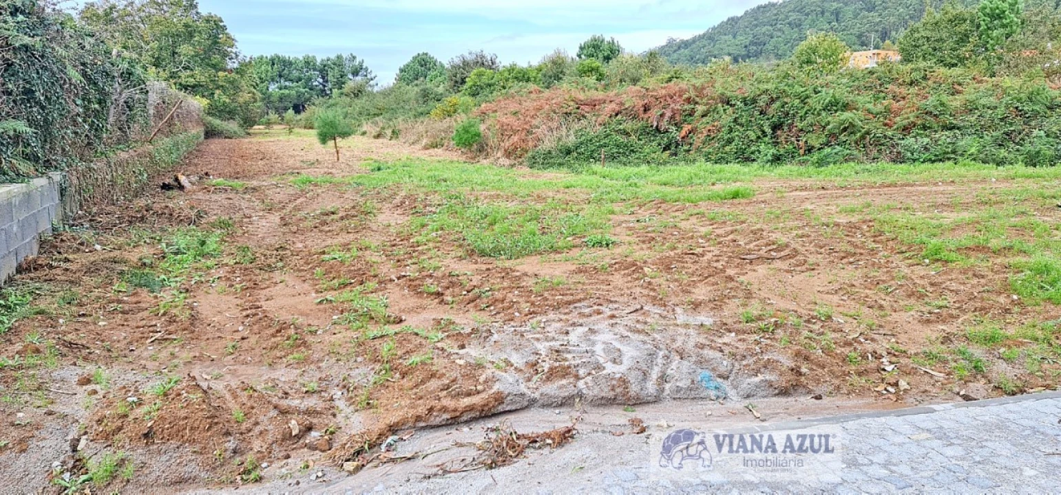 Terreno para Venda em Carreço Foto 5