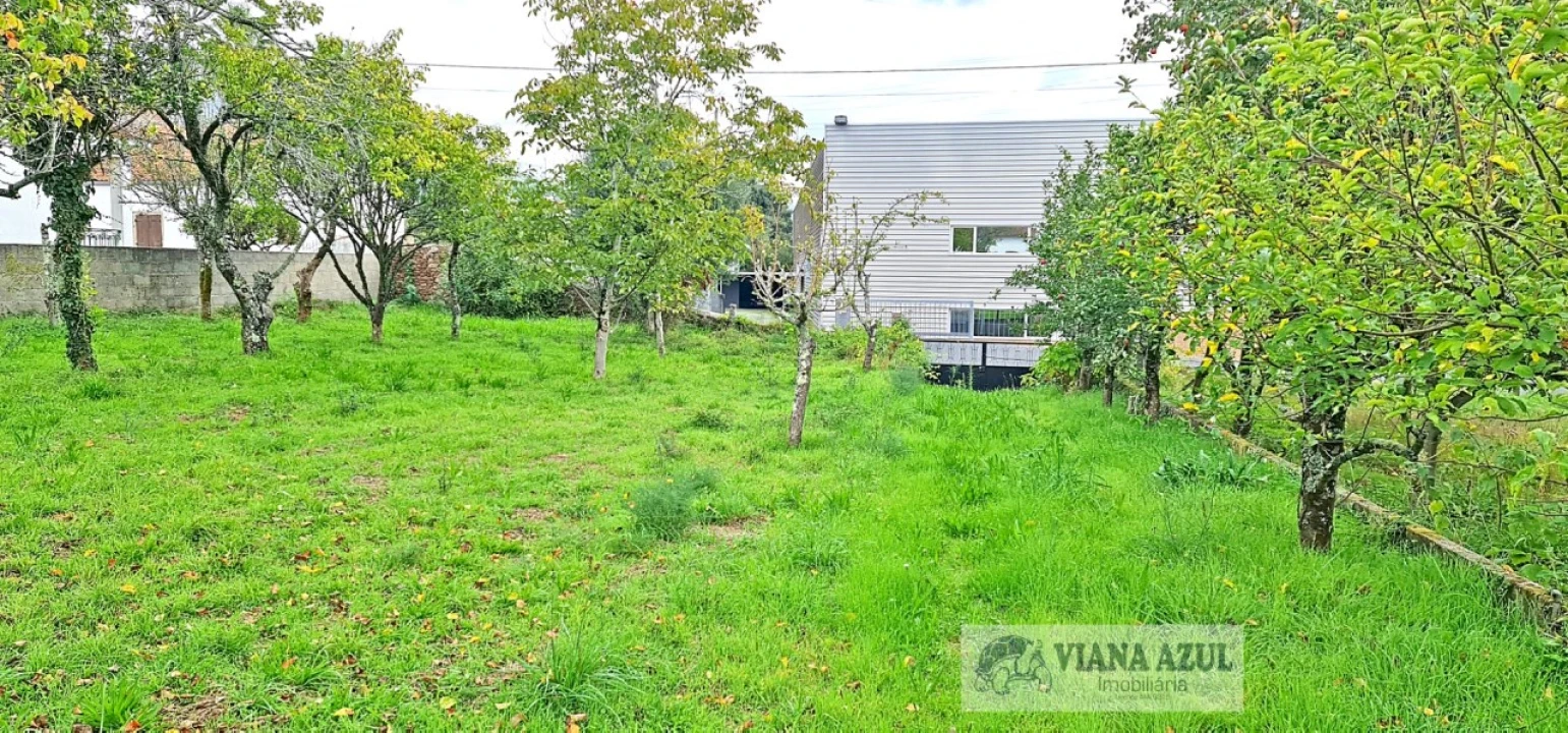 Terreno para Venda em Mujães Foto 2