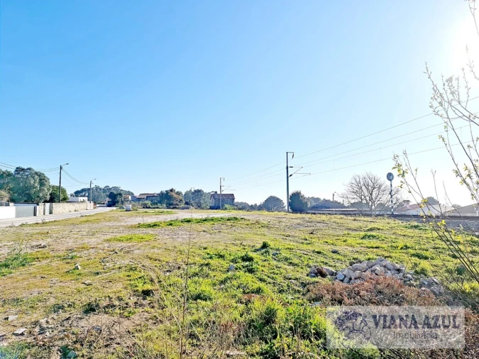 Terreno para Venda em Carreço Foto 9