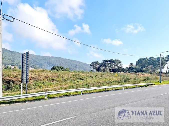 Terreno para Venda em Carreço Foto 2