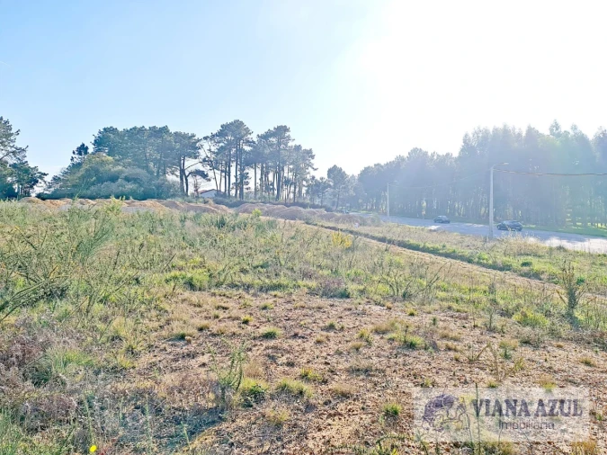 Terreno para Venda em Carreço Foto 7