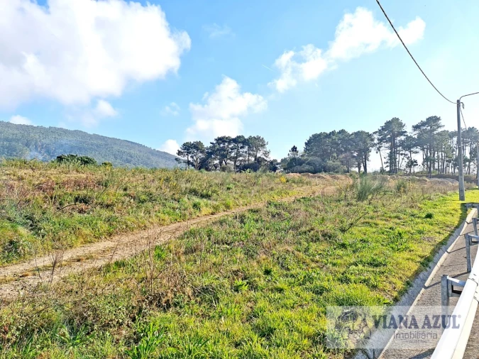 Terreno para Venda em Carreço Foto 11