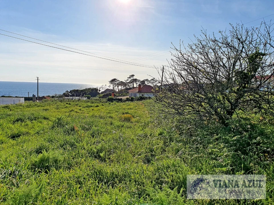 Terreno para Venda em Carreço Foto 5