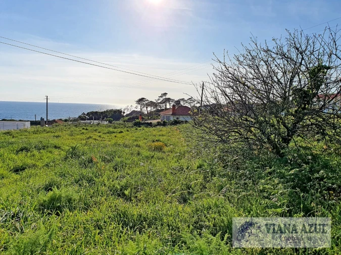 Terreno para Venda em Carreço Foto 5