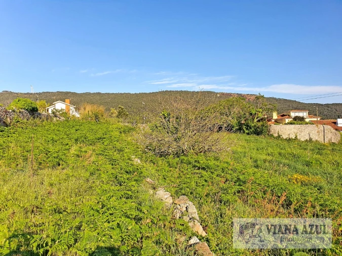 Terreno para Venda em Carreço Foto 9