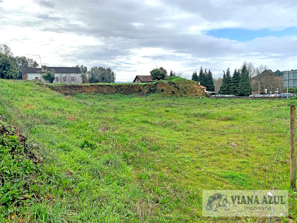 Terreno para Venda em Arcozelo Foto 1