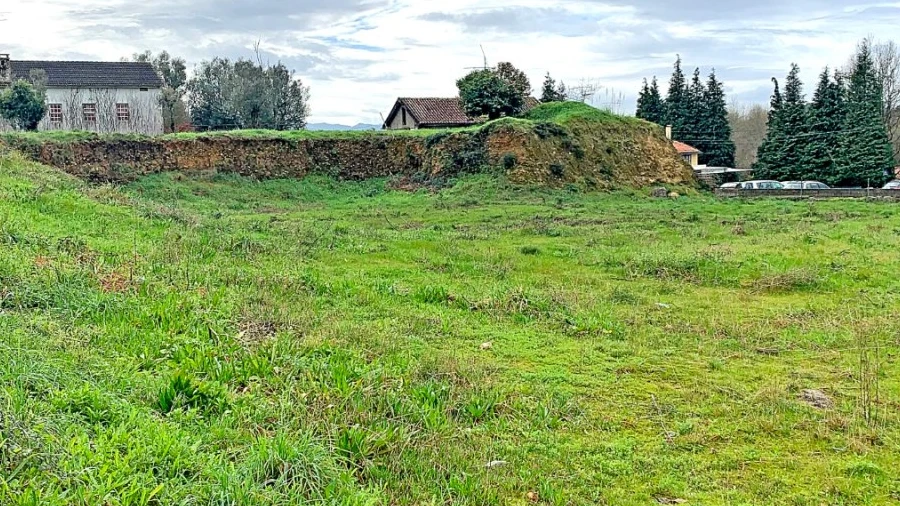 Terreno para Venda em Arcozelo