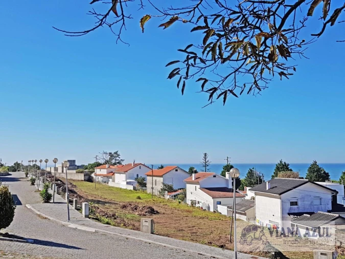 Terreno para Venda em Moledo e Cristelo Foto 1