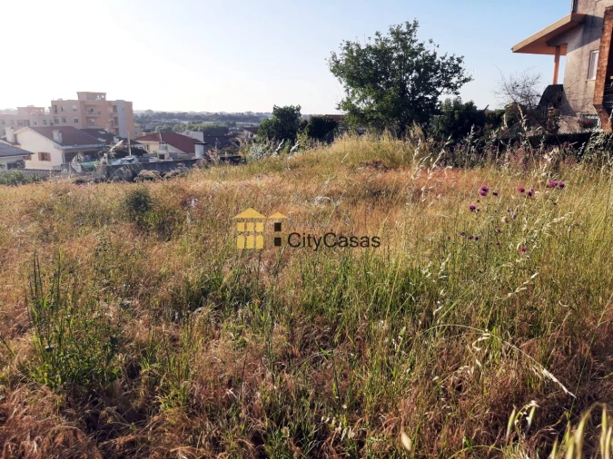 Terreno para Venda em Fânzeres e São Pedro da Cova Foto 3