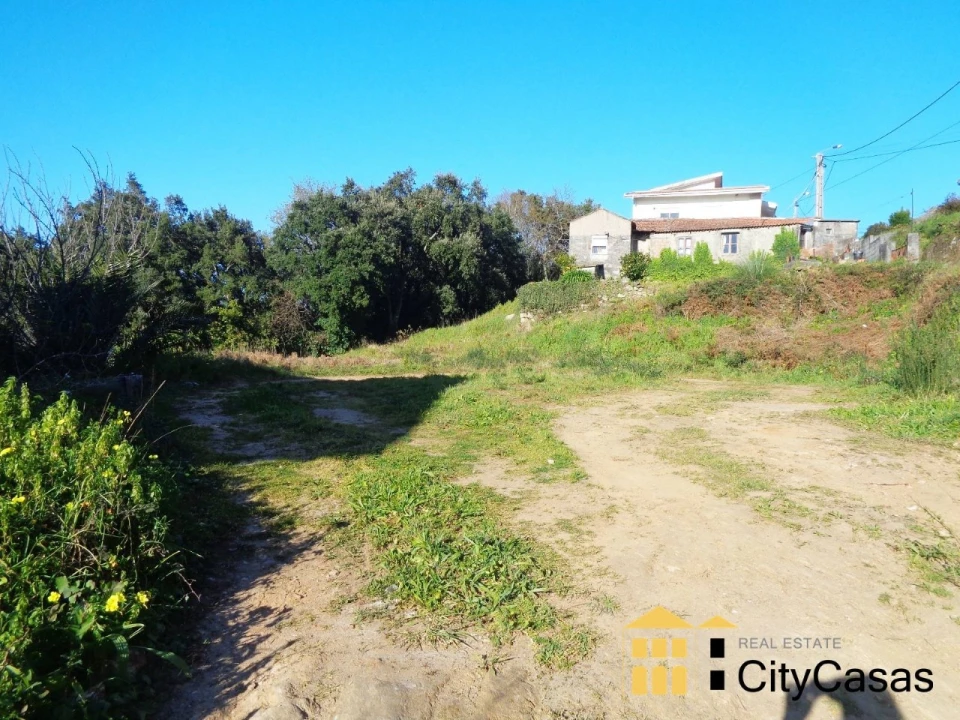 Terreno para Venda em Fânzeres e São Pedro da Cova Foto 3