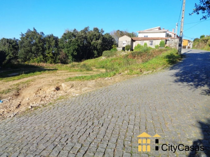 Terreno para Venda em Fânzeres e São Pedro da Cova Foto 2