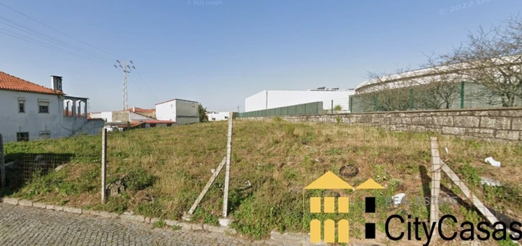 Terreno para Venda em Pedrouços Foto 2