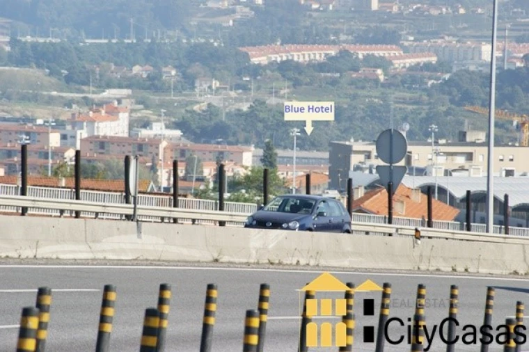 Terreno para Venda em Campanhã Foto 2