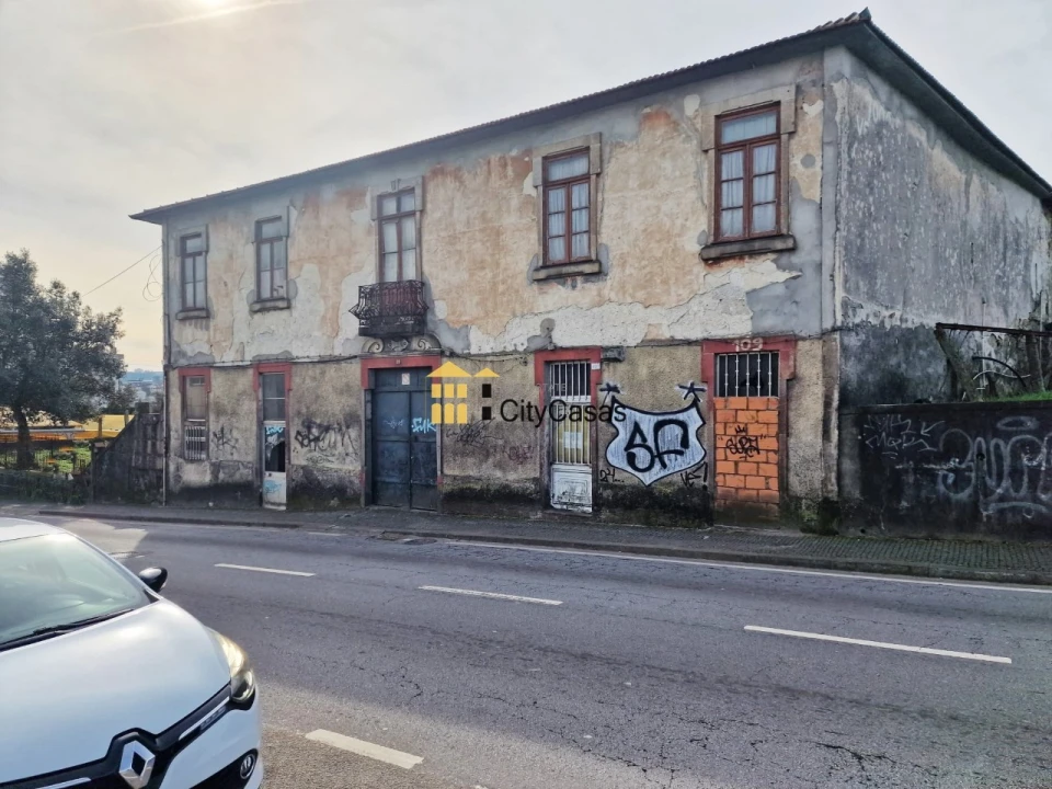 Terreno para Venda em Fânzeres e São Pedro da Cova Foto 3