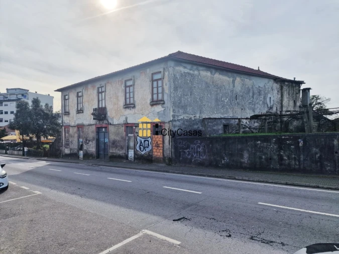 Terreno para Venda em Fânzeres e São Pedro da Cova Foto 2