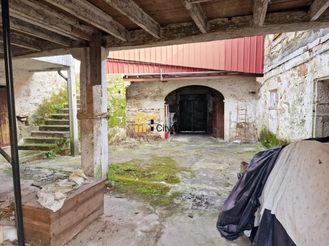 Terreno para Venda em Fânzeres e São Pedro da Cova Foto 9